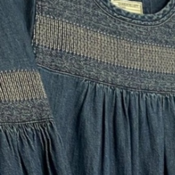 ABIGAIL EMBROIDERED DRESS - Picture 4 of 5